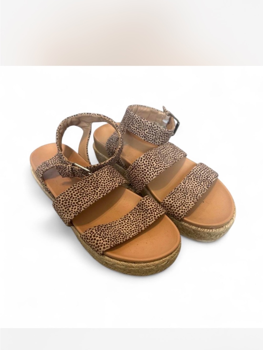 Universal Thread Tan Leopard-Print Strappy Sandals